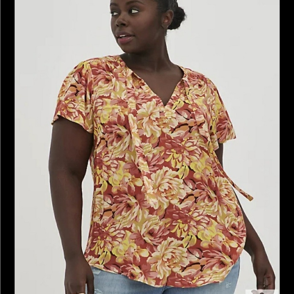 Torrid Rayon Crepe Tie Flutter Sleeve Peasant Top size 2X